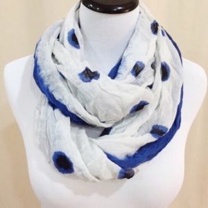 American Eagle Outfitters Infinity Scarf